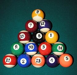 8 Ball Pool 官方網頁或代儲平台的訂單記錄與付款證明頁面示意圖